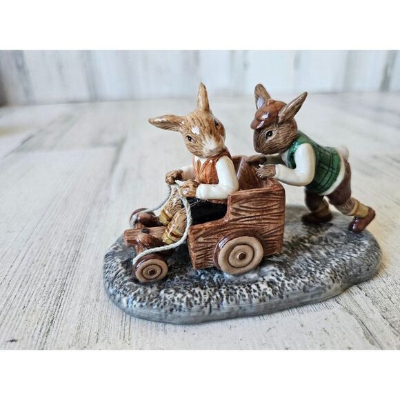 Royal Doulton Billy Cart bunnykins DB‎ 491 cart kids funny rabbit 2010 figurine